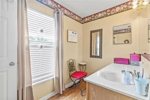 Bath - 10311 Frog Pond Dr, Riverview, FL 33569 photo 1 of 4