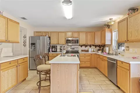 Kitchen - 10311 Frog Pond Dr, Riverview, FL 33569 photo 1 of 5