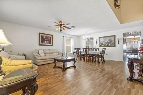 Living - 10311 Frog Pond Dr, Riverview, FL 33569 photo 2 of 5