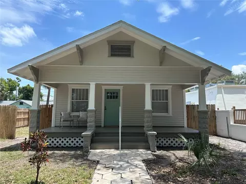 717 Jackson St N, Saint Petersburg, FL 33705