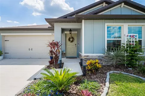 3611 Natural Trace St, Plant City, FL 33565