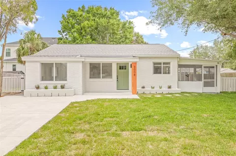 3008 W Van Buren Dr, Tampa, FL 33611