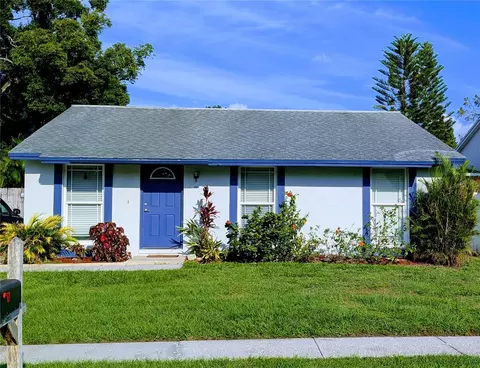 16011 Saddle Creek Dr, Tampa, FL 33618