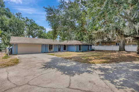 525 Gornto Lake Rd, Brandon, FL 33510