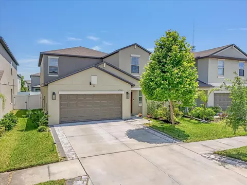 7211 Ronnie Gardens Ct, Tampa, FL 33619