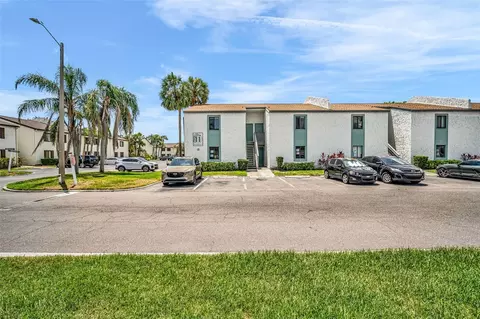 776 116th Ave N #1110, Saint Petersburg, FL 33716