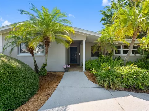 1701 38th St N, Saint Petersburg, FL 33713