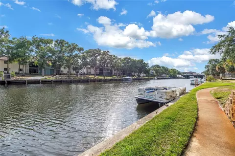 6309 Newtown Cir #9B2, Tampa, FL 33615