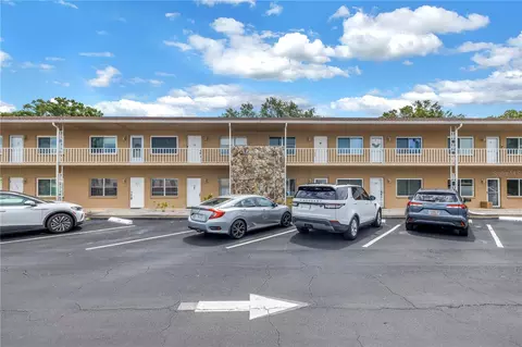 8039 Garden Dr #105, Seminole, FL 33777