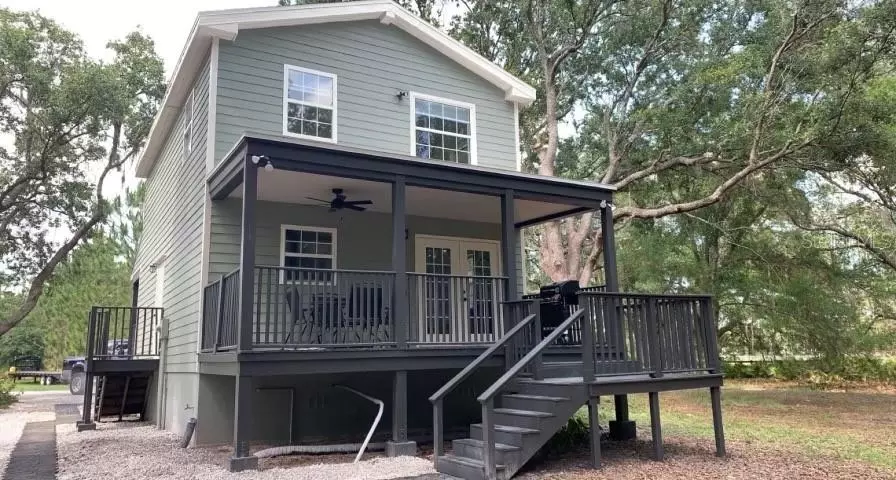 Exterior - 7152 Sandy Ln, Wesley Chapel, FL 33544 photo 6 of 8