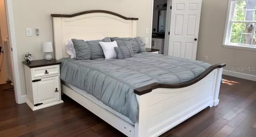 Bedroom - 7152 Sandy Ln, Wesley Chapel, FL 33544 photo 2 of 7