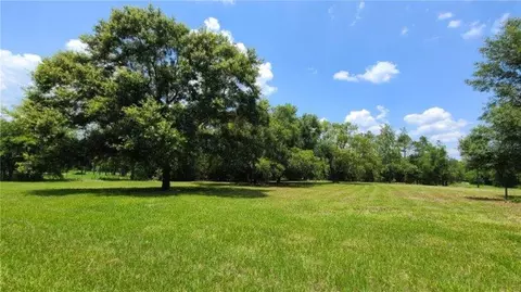 9630 Nelson Rd, Dade City, FL 33525