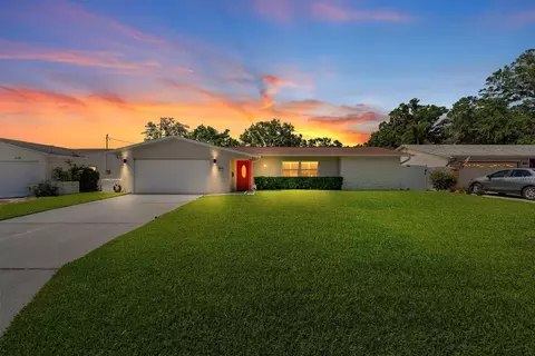 1546 69th Pl S, Saint Petersburg, FL 33705