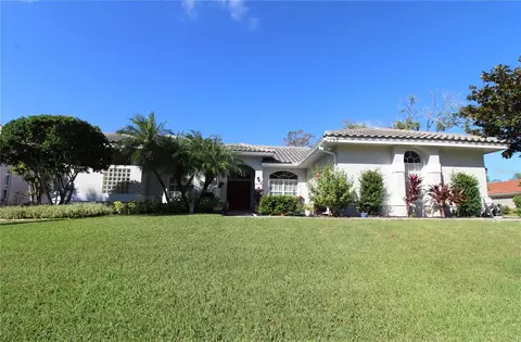 137 Woodcreek Dr E, Safety Harbor, FL 34695