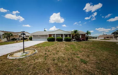 801 Oakmont Ave, Sun City Center, FL 33573