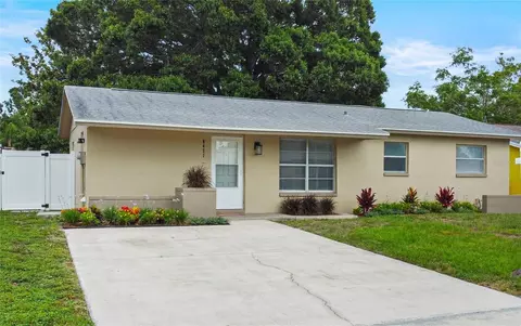 8451 81st Way, Seminole, FL 33777