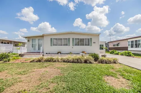 36750 Beth Ave, Zephyrhills, FL 33542