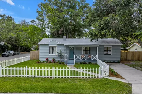 300 33rd Ave N, Saint Petersburg, FL 33704