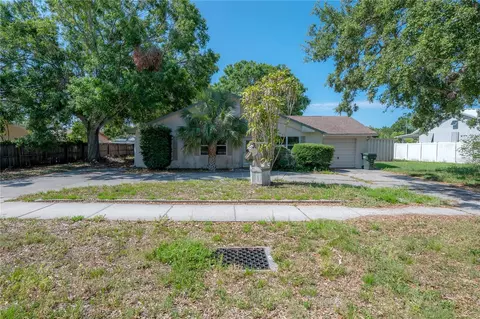 3256 Adrian Ave, Largo, FL 33774