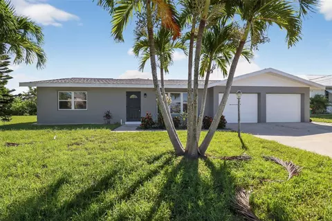 4210 Palm Dr, Punta Gorda, FL 33950