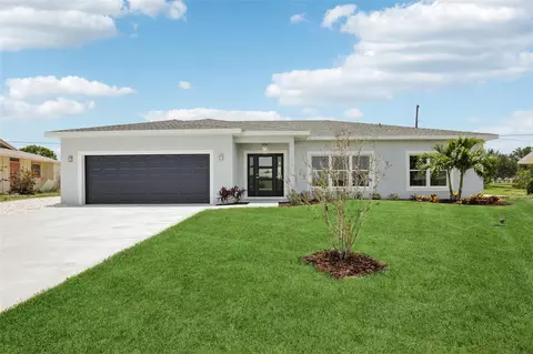 718 Desert Hills Way, Sun City Center, FL 33573