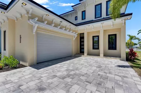 6522 Simone Shores Cir, Apollo Beach, FL 33572