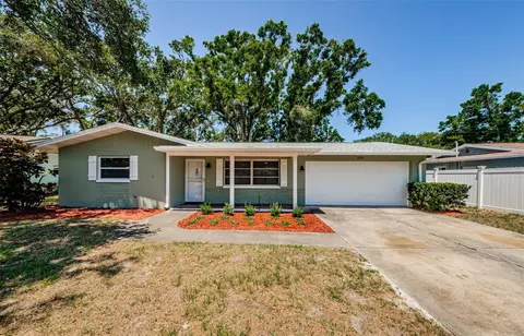 1926 Fairway Cir W, Dunedin, FL 34698
