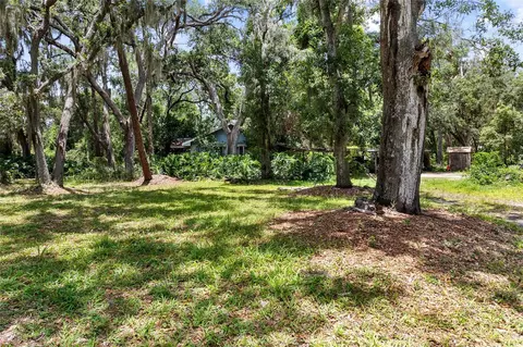 3703 Lithia Pinecrest Rd, Valrico, FL 33596