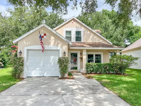22443 Crows Nest Ct, Lutz, FL 33549