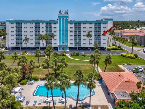 10216 Regal Dr #409, Largo, FL 33774