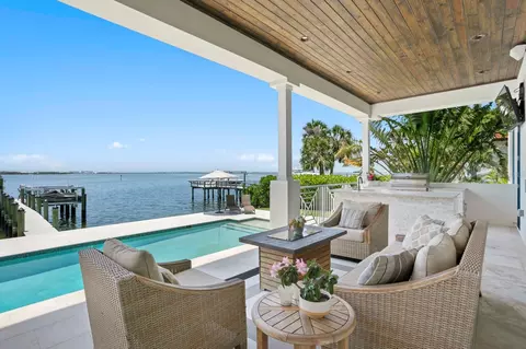 5110 W Longfellow Ave, Tampa, FL 33629