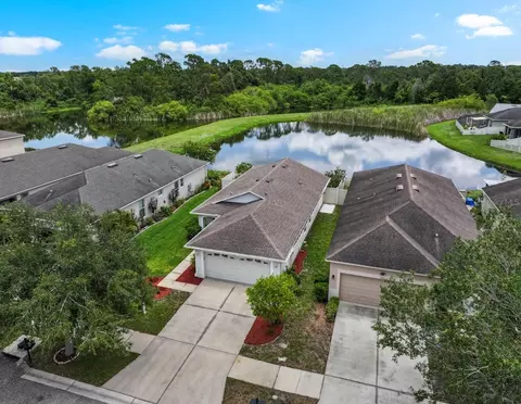 816 College Chase Dr, Ruskin, FL 33570