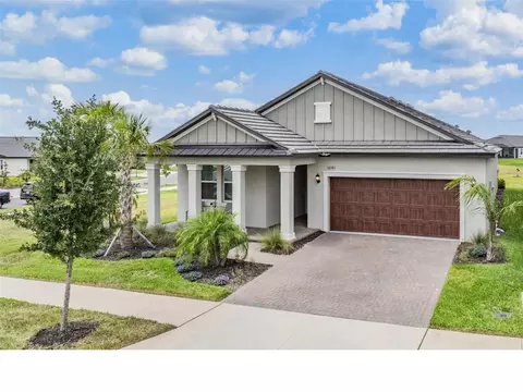 10381 Tupper Cay Dr, San Antonio, FL 33576