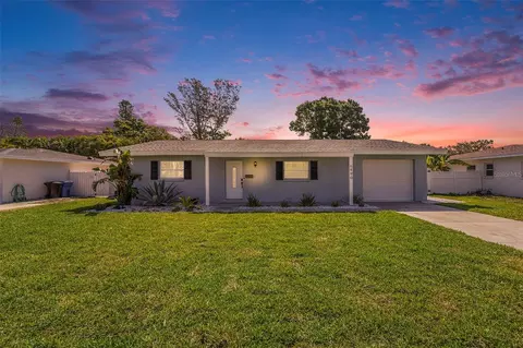 6490 22nd St S, Saint Petersburg, FL 33712