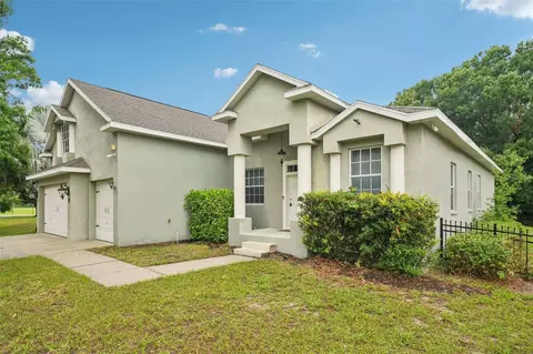 707 9th Ave SW, Ruskin, FL 33570