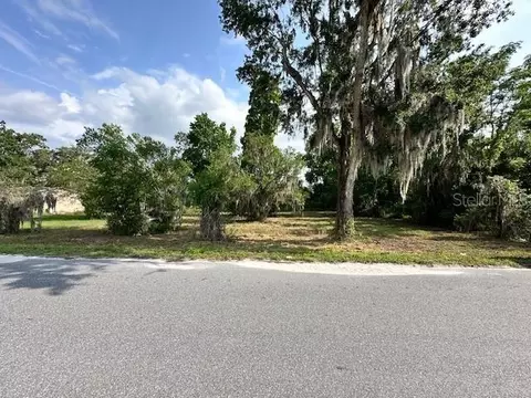 3001 Franklin St, Plant City, FL 33563