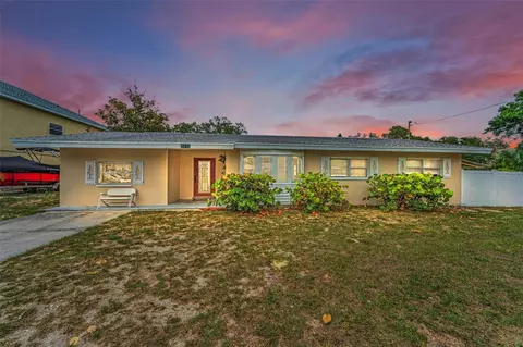 1412 Coburn Dr, Tarpon Springs, FL 34689
