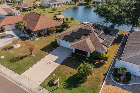 913 El Rancho Dr, Sun City Center, FL 33573