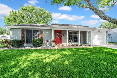 12401 Yorktown Ln, Bayonet Point, FL 34667