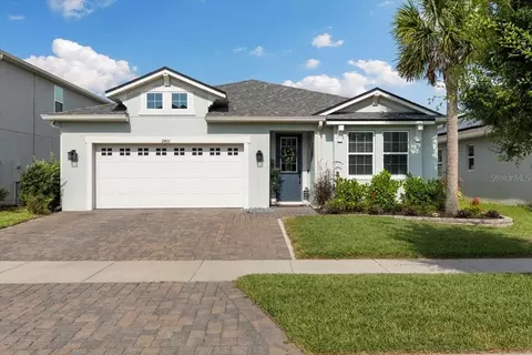 2401 Morninglight Dr, Lutz, FL 33558