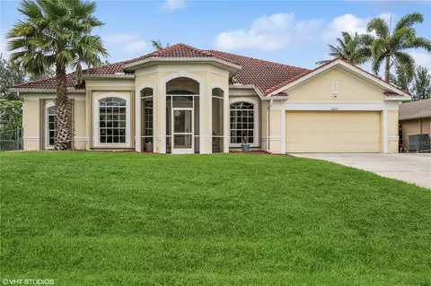 2221 SW 8th Ct, Cape Coral, FL 33991