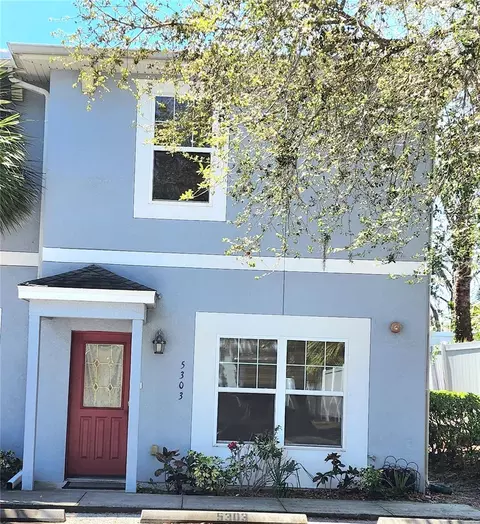 5303 Terraza Ct, Temple Terrace, FL 33617