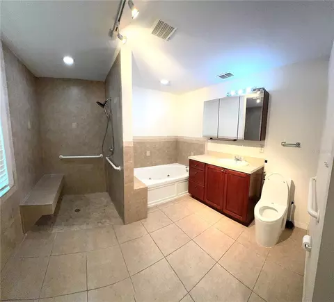 Bath - 3419 Pearson Rd, Valrico, FL 33596 photo 3 of 3