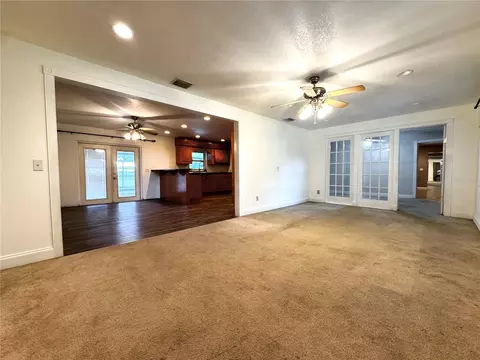 Living - 3419 Pearson Rd, Valrico, FL 33596 photo 1 of 4