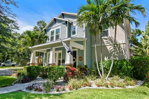 925 Monticello Blvd N, Saint Petersburg, FL 33703