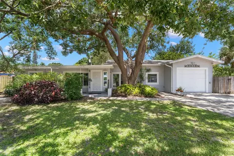 6618 12th St N, Saint Petersburg, FL 33702