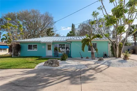 2010 Bayview Pl, Indian Rocks Beach, FL 33785