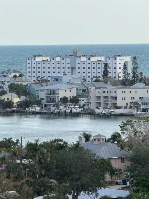 8470 W Gulf Blvd #515, Treasure Island, FL 33706