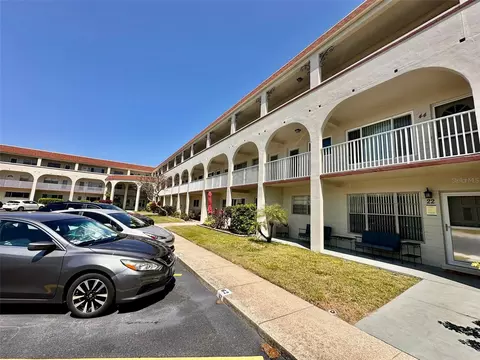 2434 Australia Way E #38, Clearwater, FL 33763