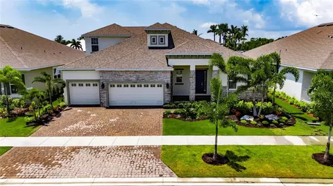 1028 Signet Dr, Apollo Beach, FL 33572